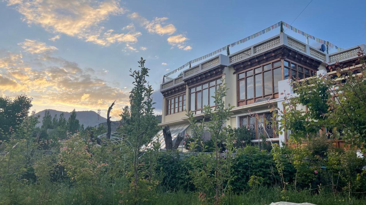 The Willow House เลห์ ภายนอก รูปภาพ