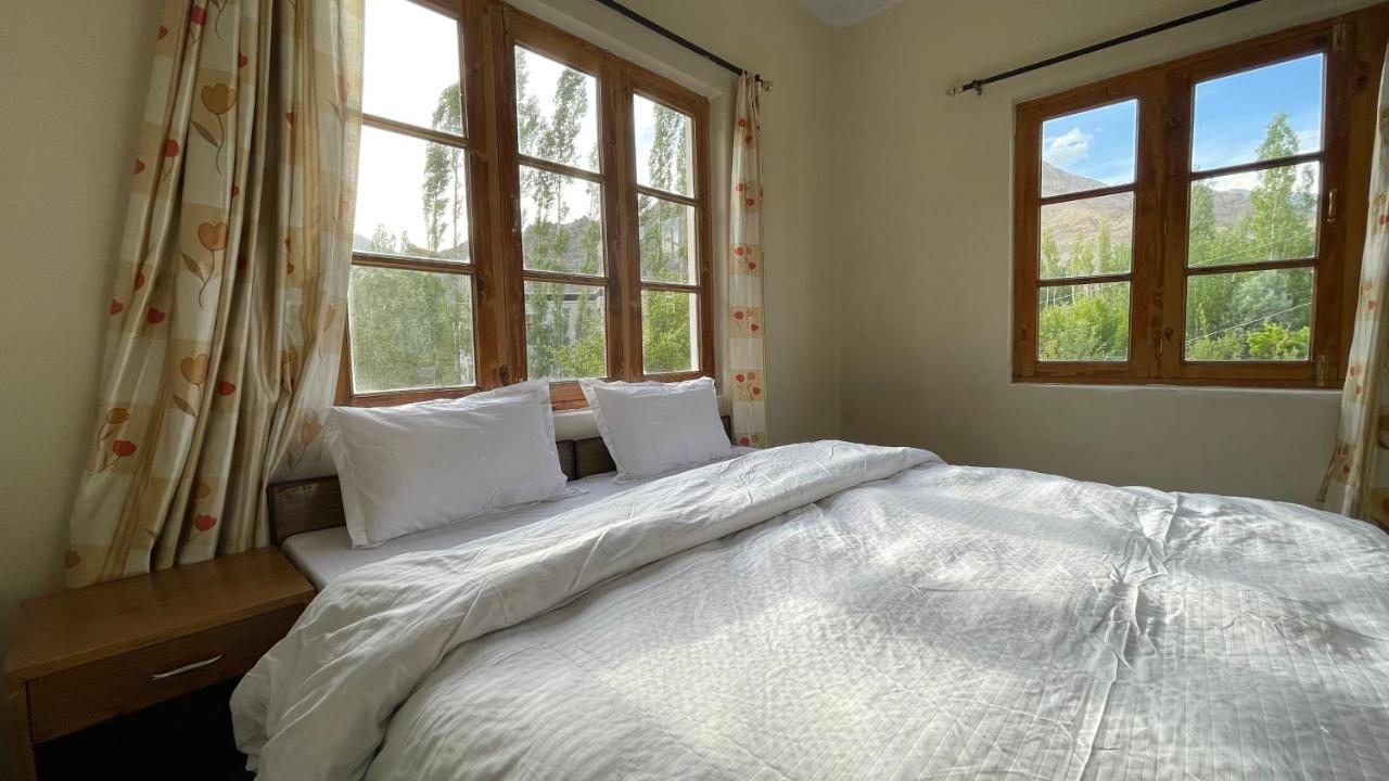 The Willow House เลห์ ภายนอก รูปภาพ