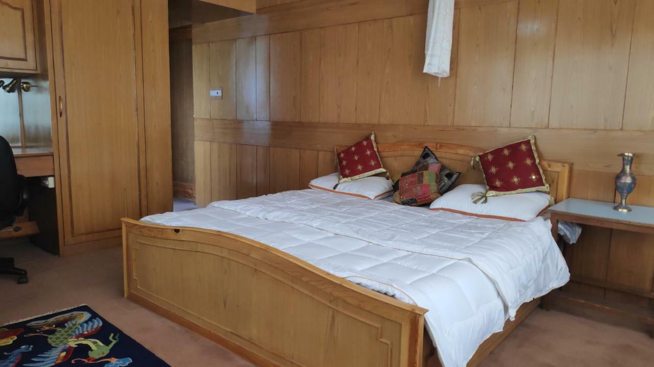 The Willow House เลห์ ภายนอก รูปภาพ