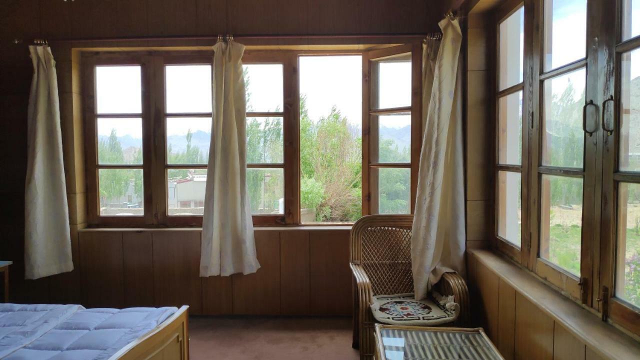 The Willow House เลห์ ภายนอก รูปภาพ